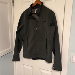 Patagonia Men's stretchy softshell